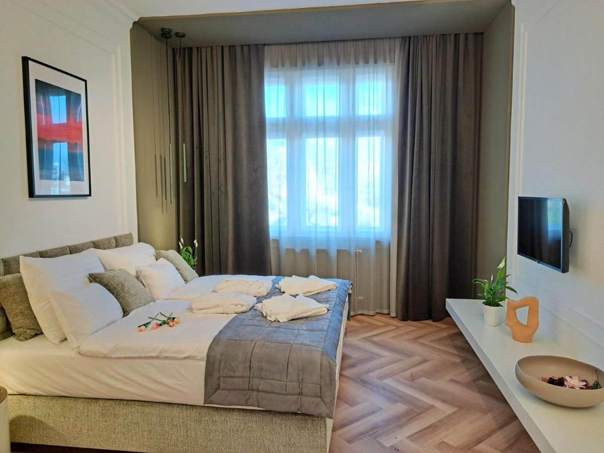 Hotel Domus Collis Győr Exteriör bild