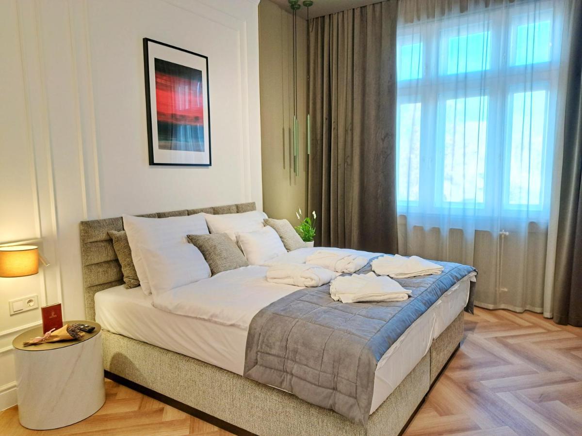 Hotel Domus Collis Győr Exteriör bild